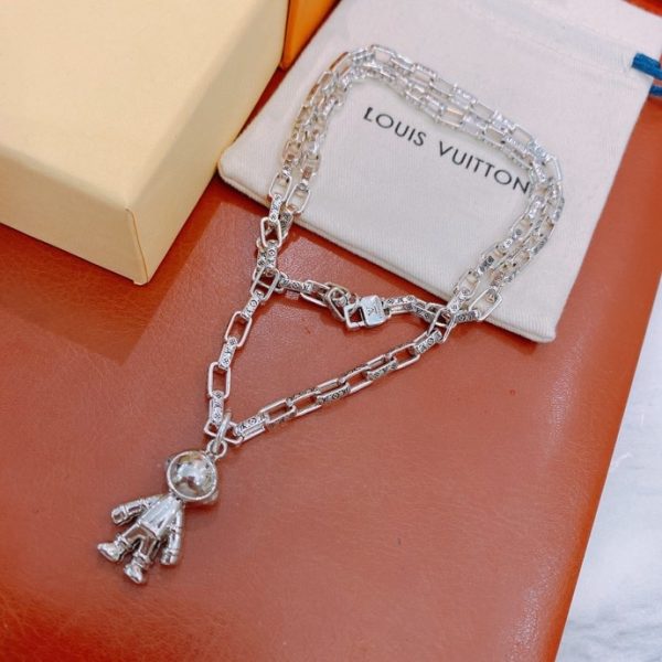 2 asronaut necklace silver for women 2799