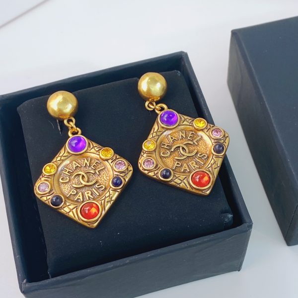 10 glass earrings gold for women 2799