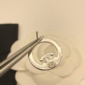 7 round stud earrings silver for women 2799