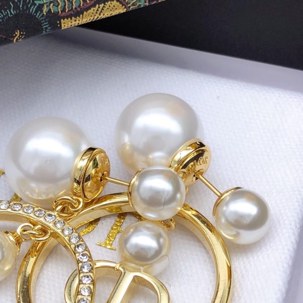 6 pearl stud earrings gold for women 2799