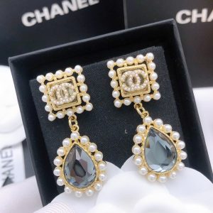 5 dripping pearls earrings gold for women 2799