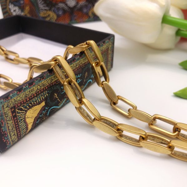 5 pin buckle necklace gold for women 2799