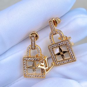 1 lock shape earrings gold tone for women 2799