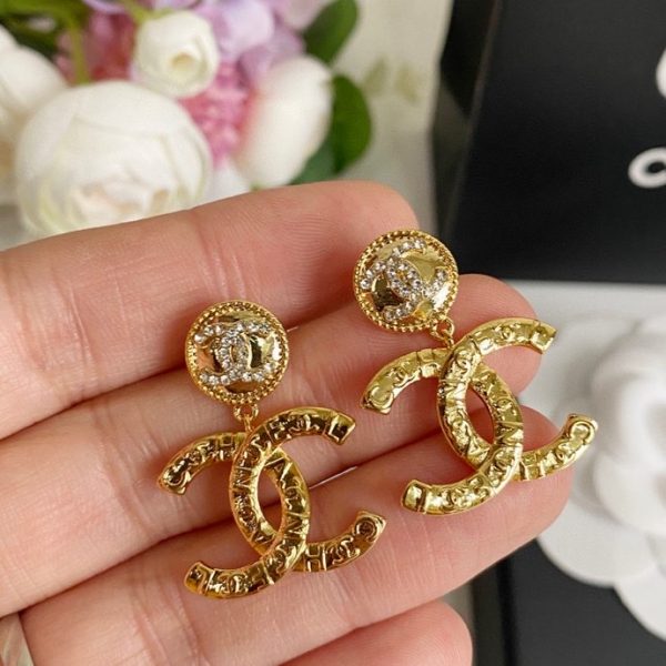 3 dangling oversized logo earrings gold tone for women 2799