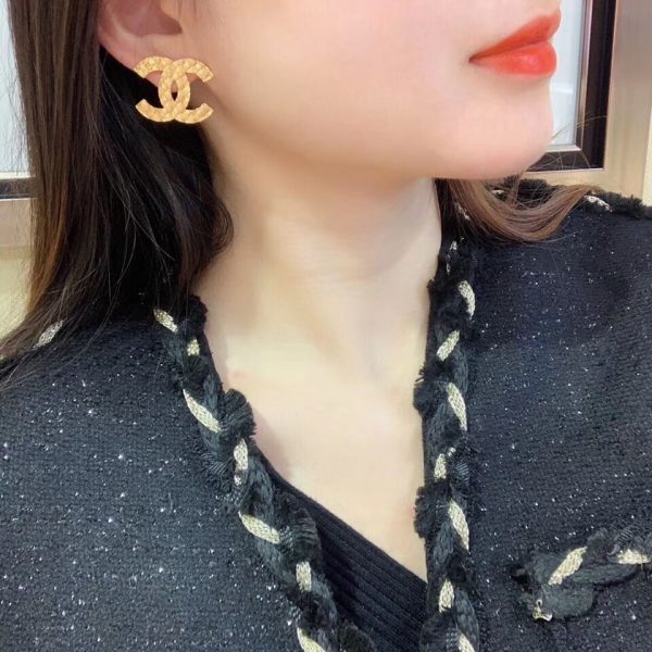 6 twist button earrings gold for women 2799