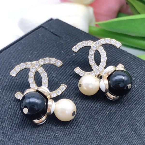 2 pearl earrings black for women 2799