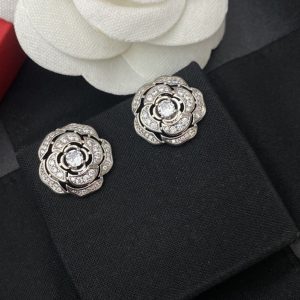 5 flower shape earrings silver tone for women 2799