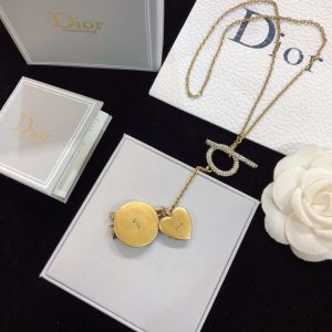3 heart and round shape pendant necklace gold tone for women 2799