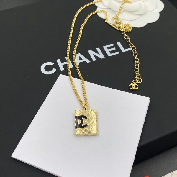 7 handbag shape necklace gold tone for women 2799