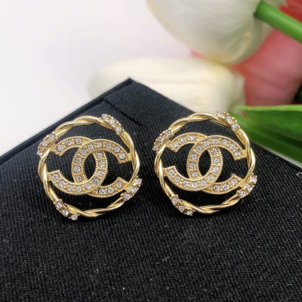 8 round button earrings gold for women 2799