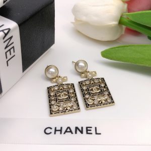 double c diamond stud earrings gold for women 2799
