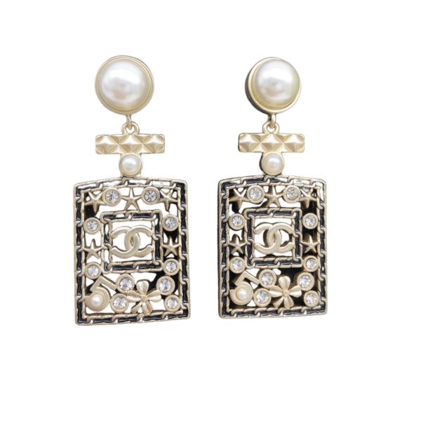 4 double c diamond stud earrings gold for women 2799