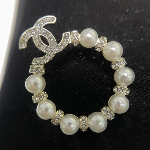 2 mini pearl border circle frame earrings gold tone for women 2799