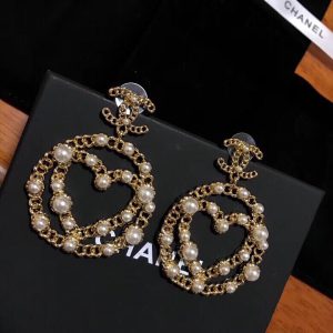 1-Heart In Circle Frame Chain Earrings Gold Tone For Women   2799