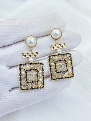 5 douple black border square frame earrings gold tone for women 2799