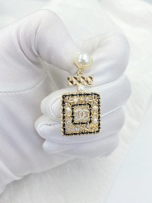8 douple black border square frame earrings gold tone for women 2799