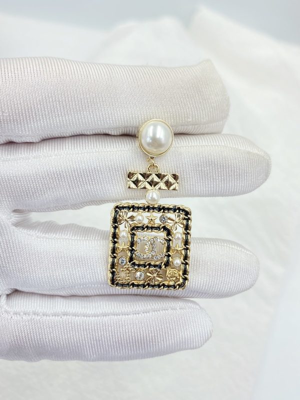10 douple black border square frame earrings gold tone for women 2799