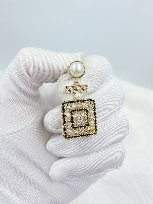 14 douple black border square frame earrings gold tone for women 2799