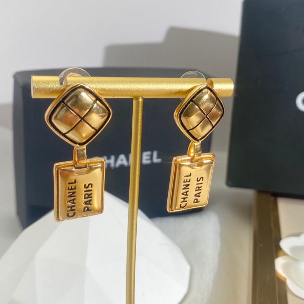 14 bigname earrings gold for women 2799