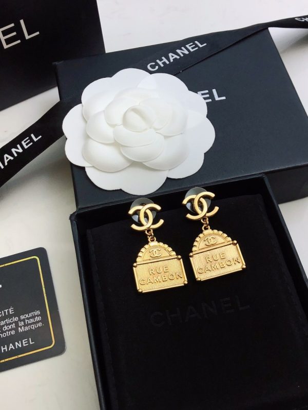 5 bag shape earrings gold for women 2799
