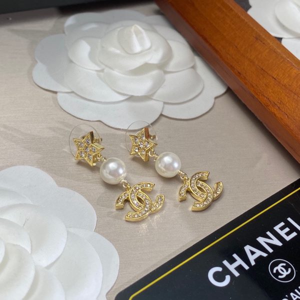 6 star earrings gold for women 2799