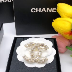 7 cc brooch gold tone for women 2799