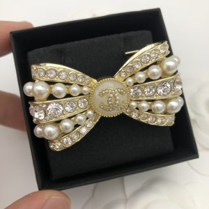 cc bowknot ornaments pearl brooch gold tone for women 2799