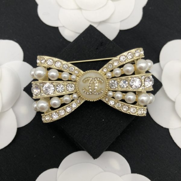 6 cc bowknot ornaments pearl brooch gold tone for women 2799