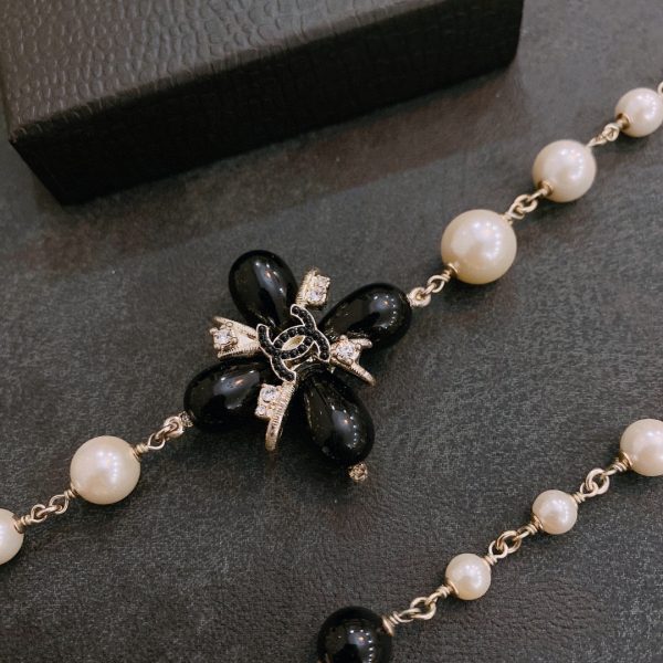 1 cc pearl necklace white and black for women 2799