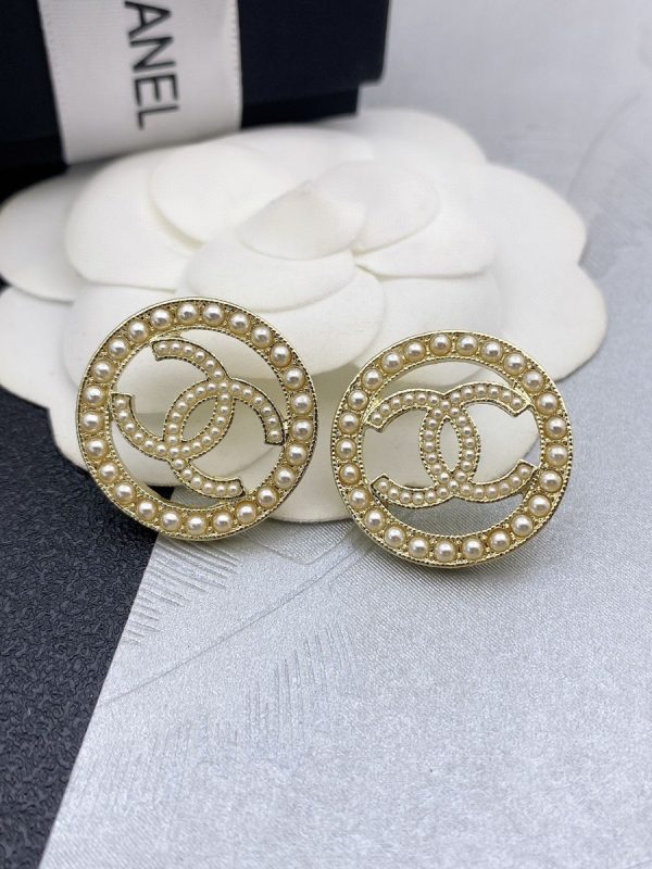 7 earrings gold for women 2799