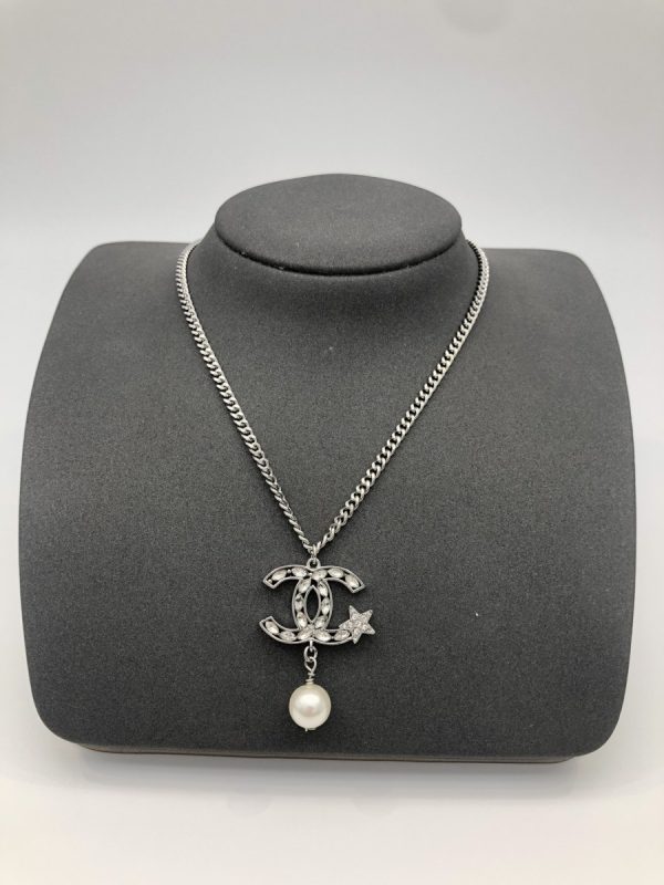 2 necklace pendant cc silver for women 2799