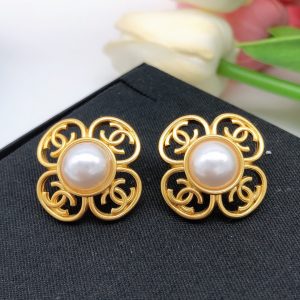 6 earrings gold for women 2799 1