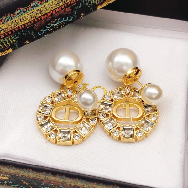 8 tribales earrings gold for women 2799