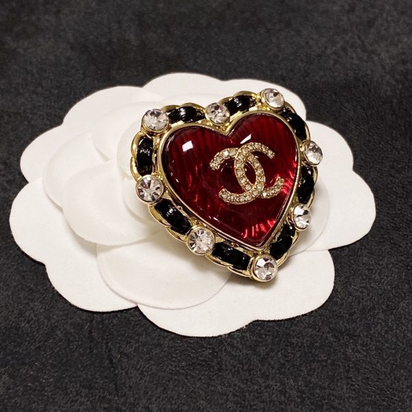 5 cc heart brooch red and black for women 2799