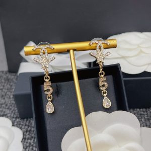 8 long earrings gold for women 2799 2