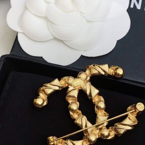 5 pearl brooch gold for women 2799