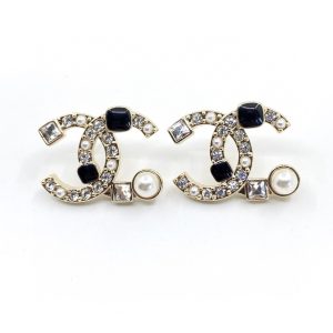 4 cc earrings silver for women 2799
