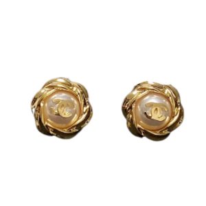clip earrings gold for women 2799