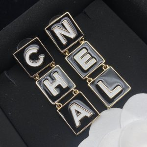 chanel earrings 2799 68