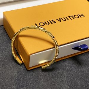 2 louis vuitton bracelet 2799 8