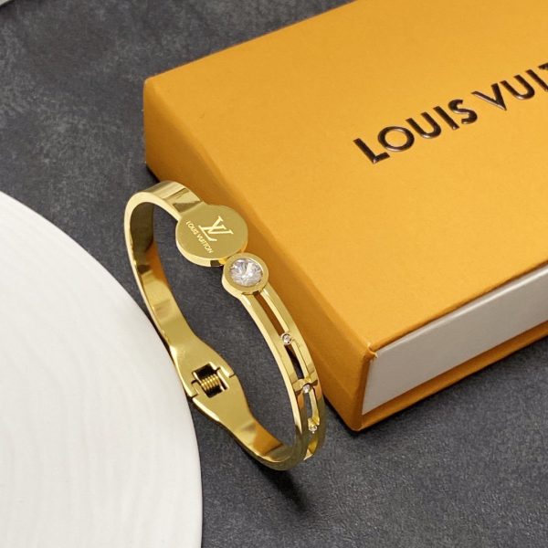 louis vuitton bracelet 2799 10