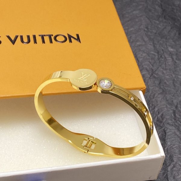 1 louis vuitton bracelet 2799 10