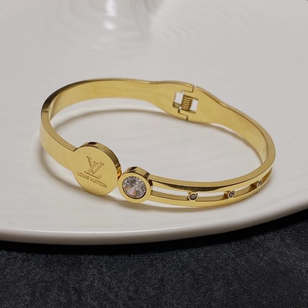 5 louis vuitton bracelet 2799 10