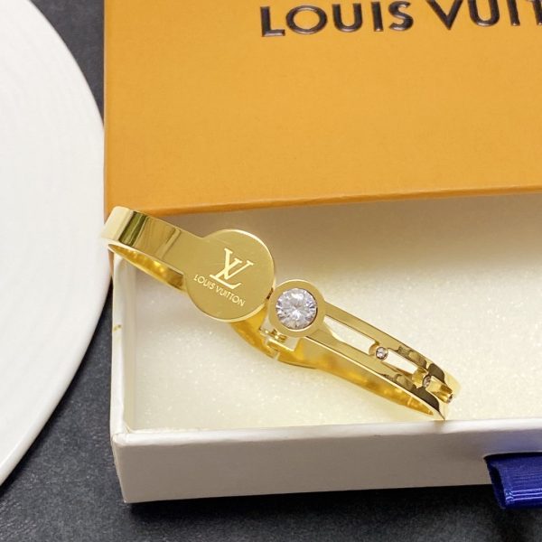 7 louis vuitton bracelet 2799 10