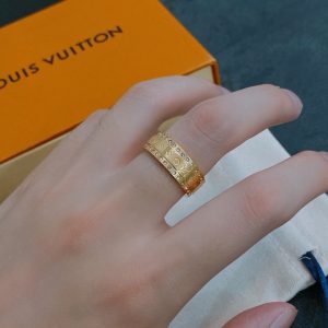 Virgil Ablohs debut Louis Vuitton collection