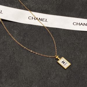 10 chanel necklace 2799 15