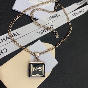 1 chanel n5 necklace 2799
