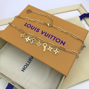 1-Louis Vuitton Necklace   2799