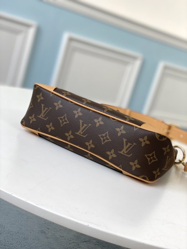 2 louis vuitton crossbody 31cm122in brown 9988