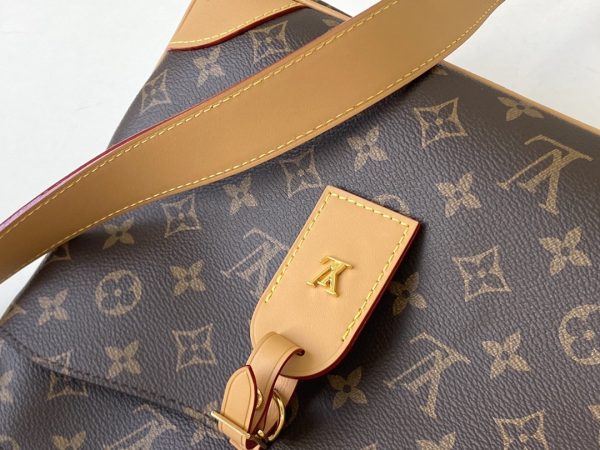 3 louis vuitton crossbody 31cm122in brown 9988